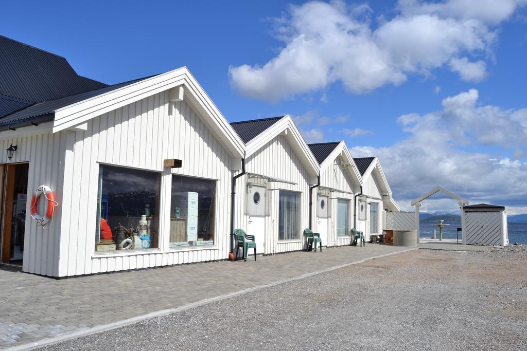 Hotel Arctic Seasport Løding Exteriér fotografie