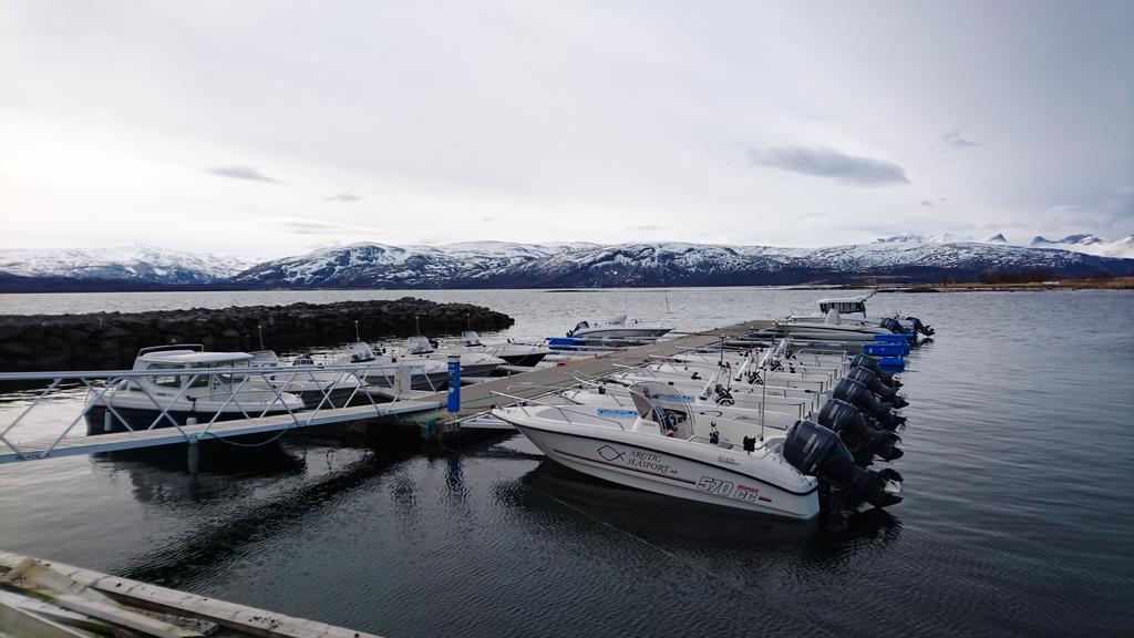 Hotel Arctic Seasport Løding Exteriér fotografie